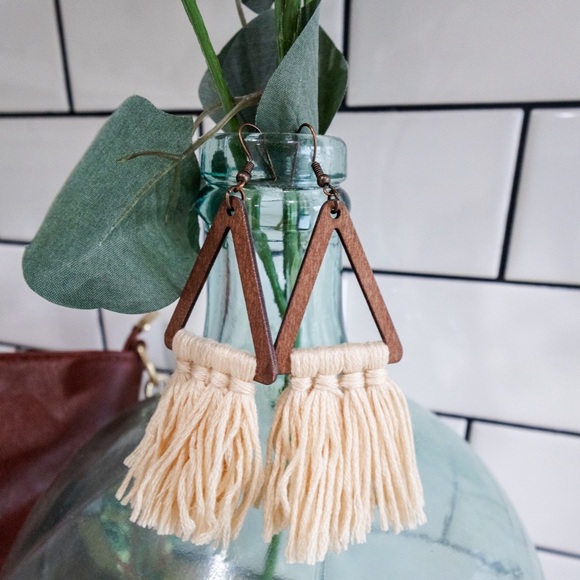 2 Pair Earrings Hand-woven Ethnic Style Triangular Wood Earrings - Picture 2 of 3